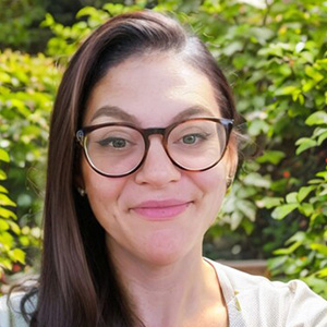 Rebecka Phillips Headshot